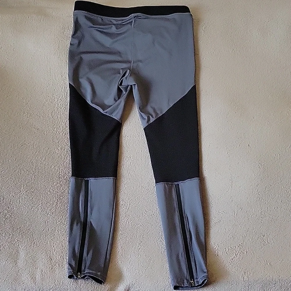 HUE pull on Leggings